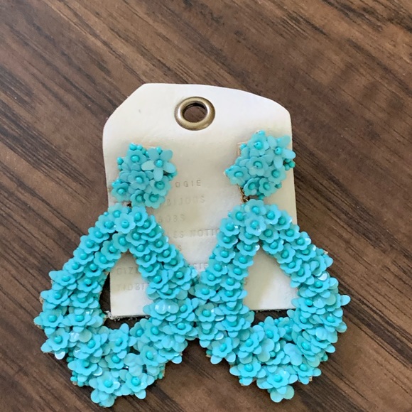 Anthropologi Florette teardrop earring - Picture 5 of 6